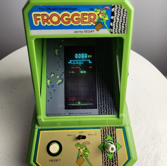 RARE Vintage SEGA COLECO 1981 Frogger Tabletop Mini Arcade Game  Tested - Picture 7 of 15